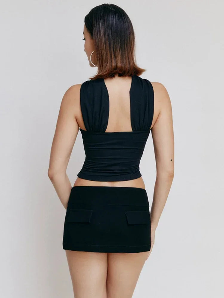 Tops Curtos de Cetim Sem Costas com Alça Halter