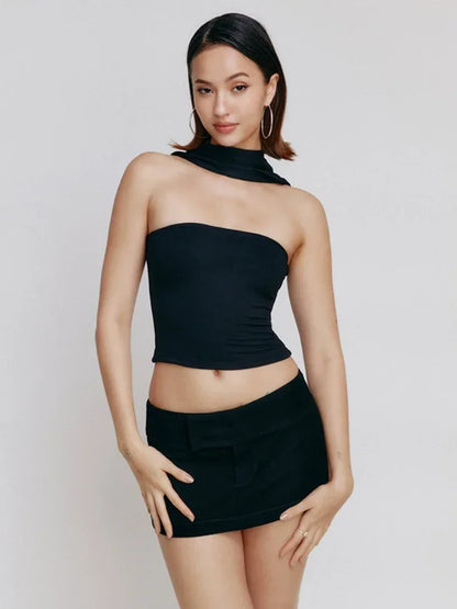 Tops Curtos de Cetim Sem Costas com Alça Halter
